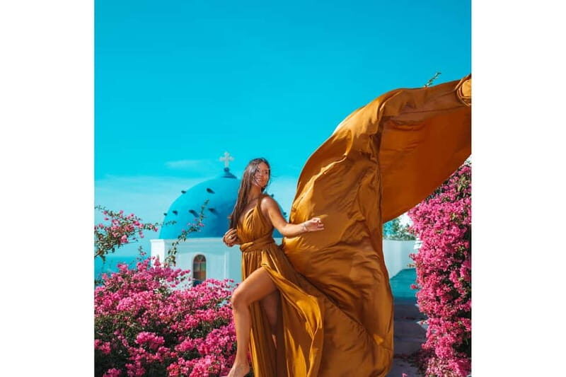 Santorini: Flying Dress Photoshoot with Edited Photos - What actually happens during your shoot day (and why it keeps you calm)