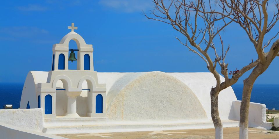 Santorini: Full-Day Small Group Tour - Oia at the island’s northern tip