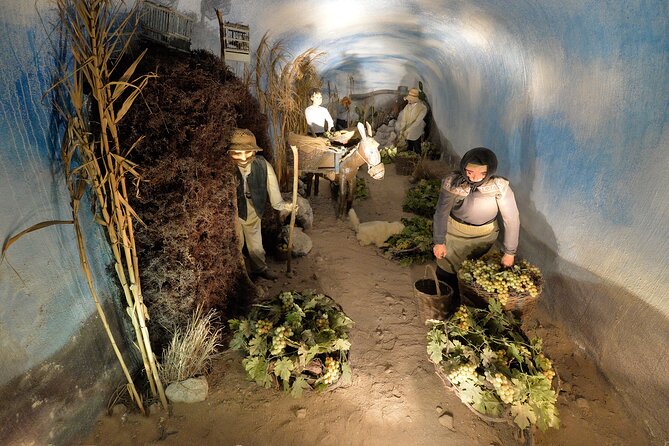Santorini_Gastronomy gems Tour - Three food settings instead of one standard meal