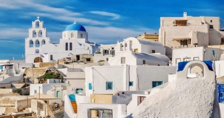 Santorini: Guided Island Day Trip with Beach Visit - Fira at the Edge of the Caldera: 400 Meters Up and Plenty of Photo Time