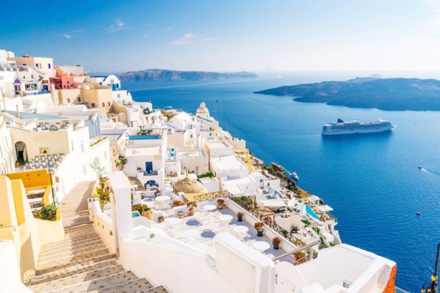 Santorini: Guided Island Day Trip with Beach Visit - Meeting Up and Getting Moving: The Bus Day Start You’ll Actually Notice