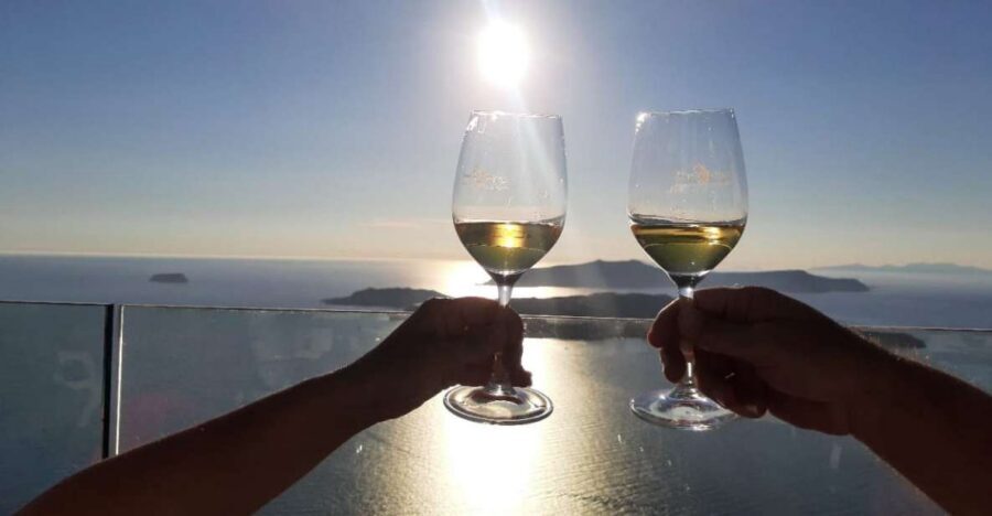 Santorini: Guided Wineries Private Tour with Wine Tastings - Quick hits