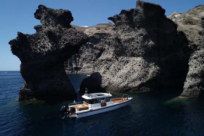 Santorini Half Day MotorCruiser Private Cruise incl. Meal,Drinks &Free Transport - Key points to know before you book