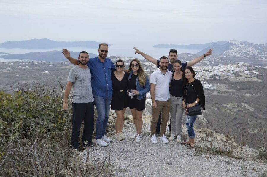 Santorini: Half-Day Sightseeing Tour with Hotel Pickup - Photo stops in the Fira area and the Three Bells moment
