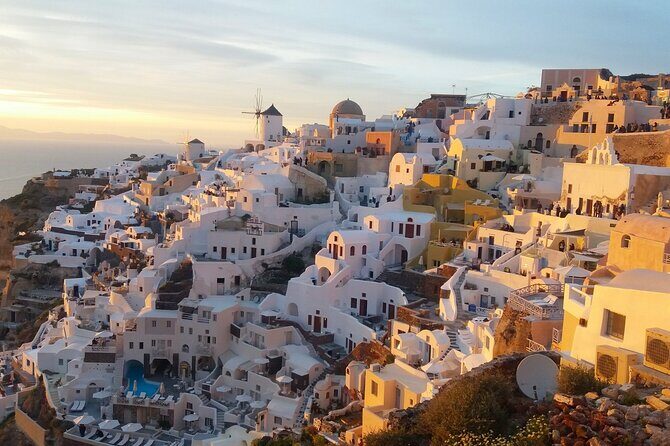 Santorini Highlights Half-Day Private Tour - Akrotiri Archaeological Site: The “Pompeii of the Aegean” in 35 Minutes