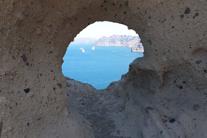 Santorini Highlights& Wine Tasting Private Tour - Red Beach is a photo stop, not a beach visit