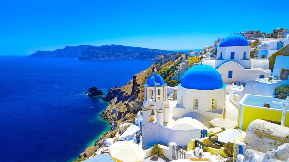 Santorini Island: Guided Tour from the port Rethymno Crete - Arrival at Athinios Port and the island bus