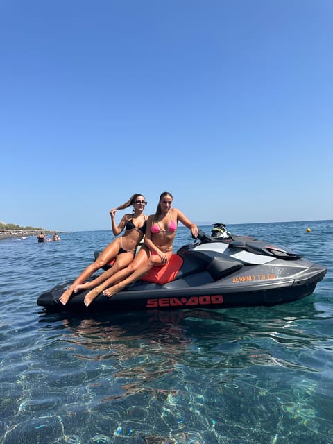 Santorini:Jet Ski Rental Perissa,Perivolos,St. George - Choosing between the Yamaha and Sea-Doo