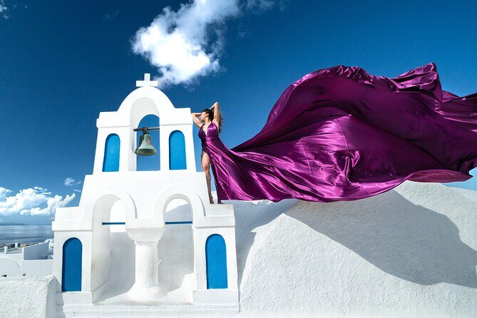 Santorini L.P. Photography Session - Where You’ll Shoot: Working Around Oia’s Classic Backdrops