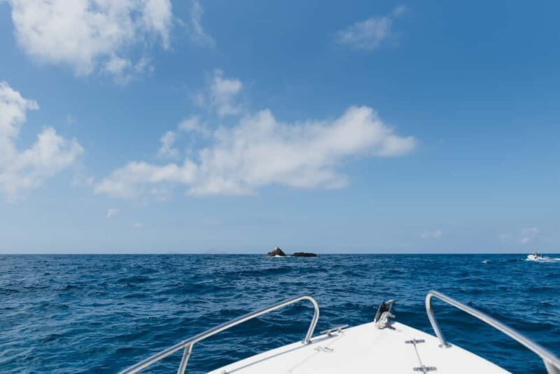 Santorini: License-Free Boat Rental with Ice, Water, & Fruit - Hot Springs Swim: Warm Water, Ladder Access, and Real Chill Time