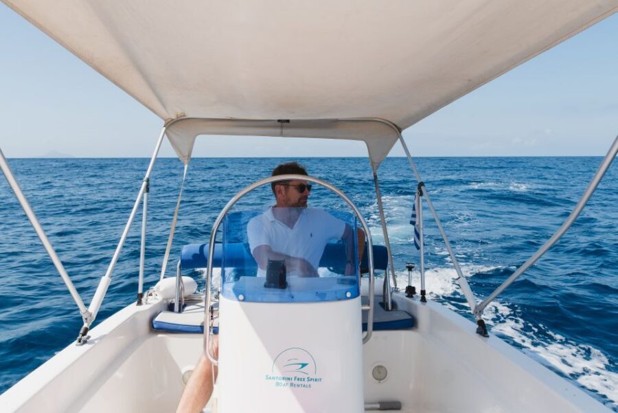 Santorini: License-Free Boat Rental with Ice, Water, & Fruit - The Secluded Beach Plan: Anchor, Swim, and Hang Out