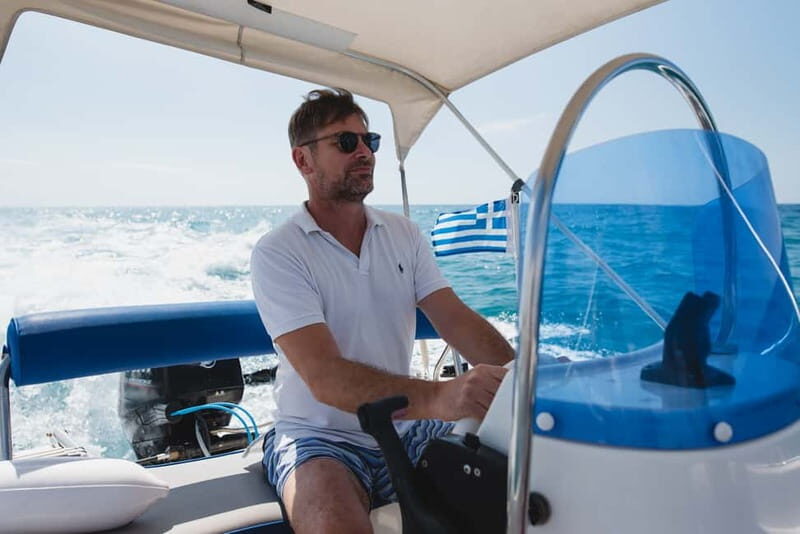 Santorini: License-Free Boat Rental with Ice, Water, & Fruit - What’s Included on Board (and What It Means for You)