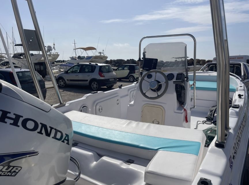 Santorini: License-Free Boat Rental with Snorkeling Gear - Small considerations that will save your day