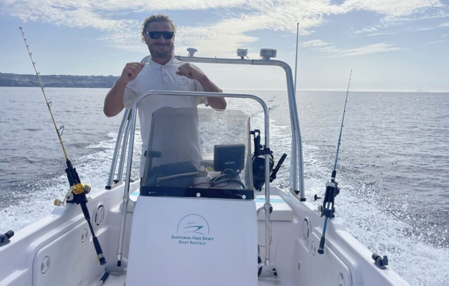 Santorini: License-Free Boat Rental with Snorkeling Gear - Who this private boat rental suits best