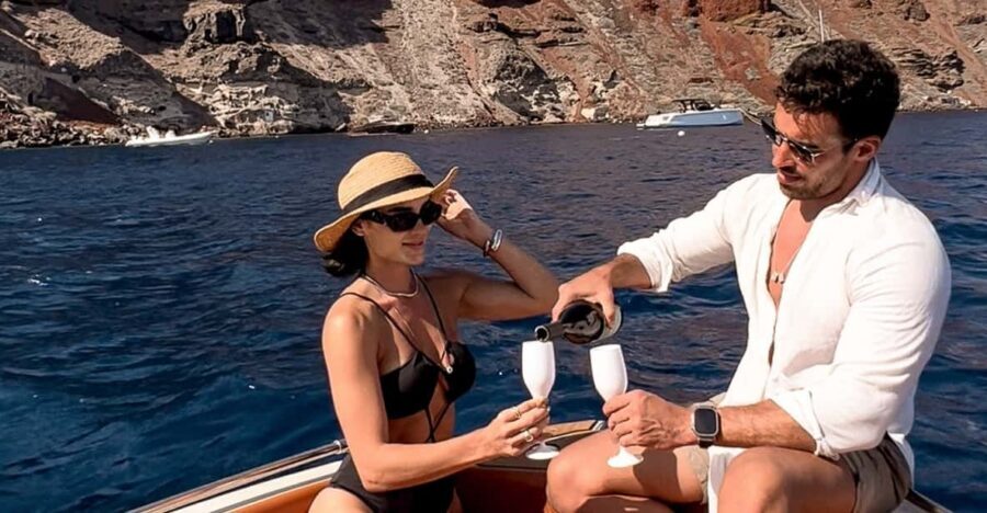 Santorini: License Free, Luxurious Small Boat Rental - Oia Sunset by Boat: Photo Stops Without the Dock Chaos
