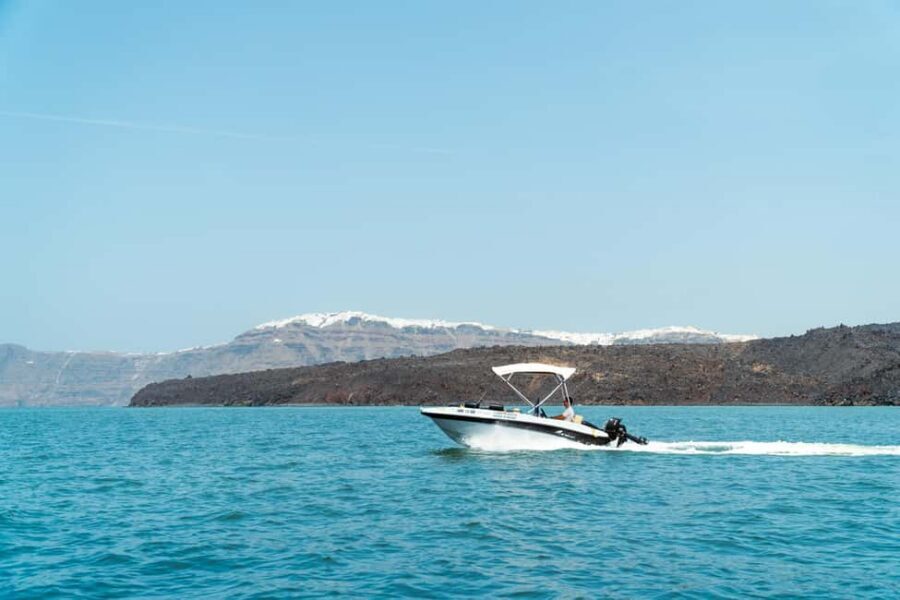 Santorini: License-Free Motor Boat Full or Half-Day Rental - Price Value: How $294 Per Group Can Work Better Than You Think