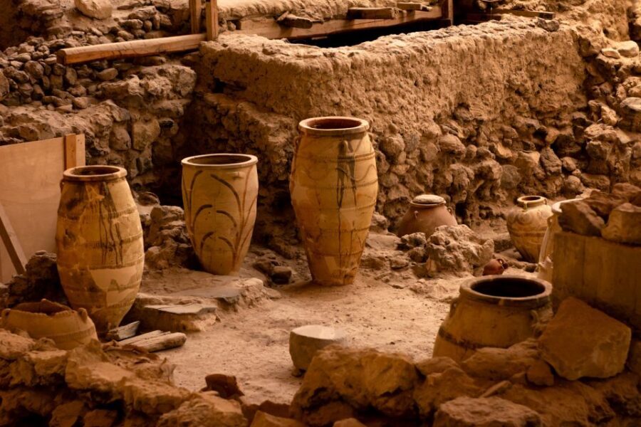 Santorini: Lost Atlantis, Beaches & Wine Tasting Tour - Pyrgos Kallistis: Old Village Streets and Panoramic Breaks