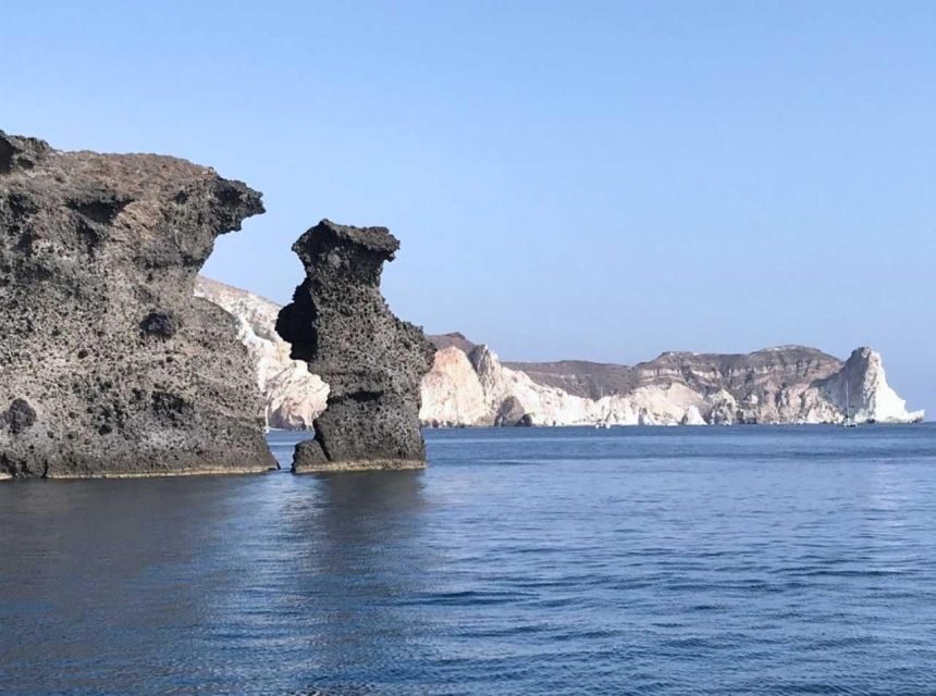 Santorini: Luxury Caldera Cruise with Full Greek Meal - Santorini lagoon anchoring: the calm break before dinner