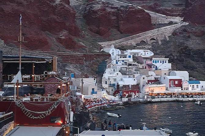 Santorini Luxury private tour for small groups - Kamari Beach and black volcanic sand