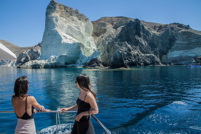 Santorini: Motor Yacht Day Cruise with 5-Course Lunch - Mesa Pigadia Beach and the longest pause