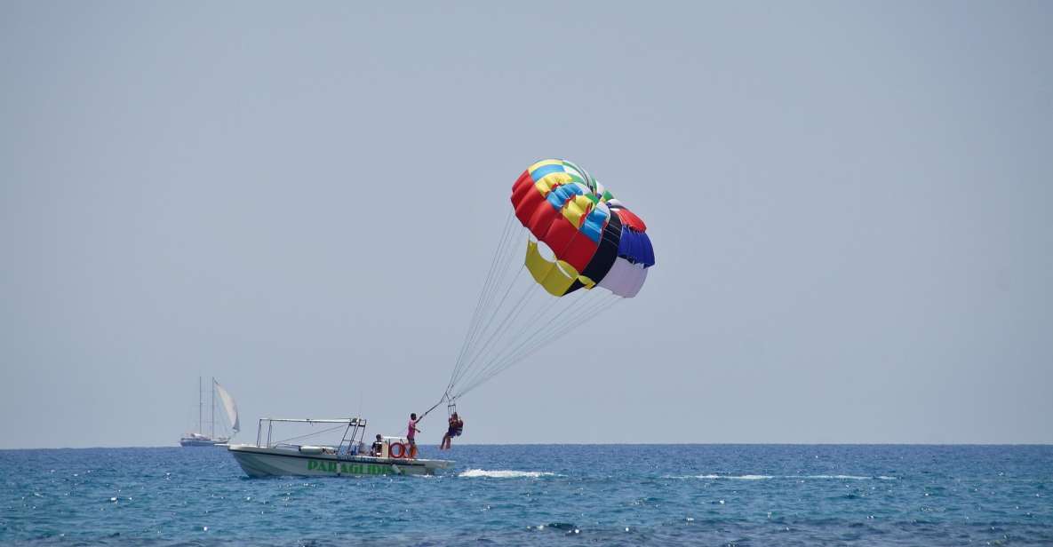 Santorini: Parasailing Flight Experience at Black Beach - Who will enjoy this most