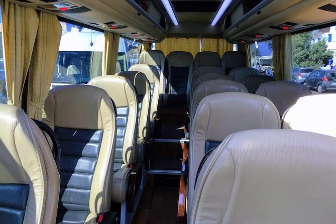Santorini Port Transport & Transfer Services - From Athinios to your hotel: why pre-booking matters here