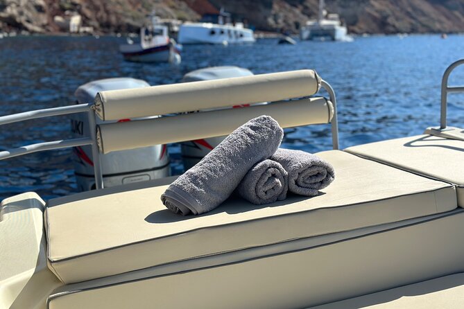 Santorini private boat tour - Santorini Volcano brings the island’s story to life