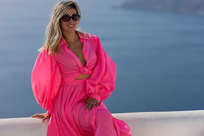 Santorini Private Casual Photoshoot in Oia and Imerovigli - The photo package and delivery schedule