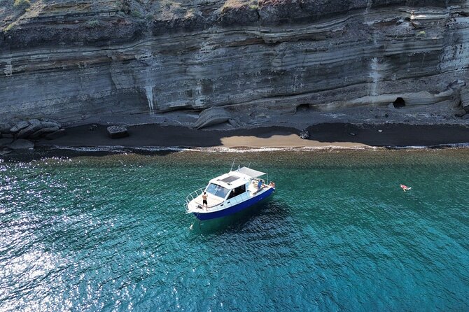 Santorini Private Cruise Sightseeing Tour with BBQ and Drinks - Key points to know before booking