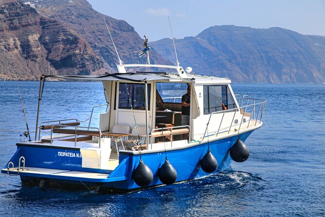 Santorini Private Cruise Sightseeing Tour with BBQ and Drinks - Sailing toward Santorini Volcano