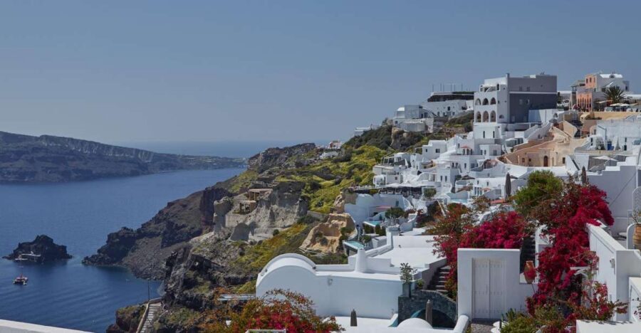 Santorini: Private Day Tour with Guide - A private Santorini day tour that actually feels like a plan