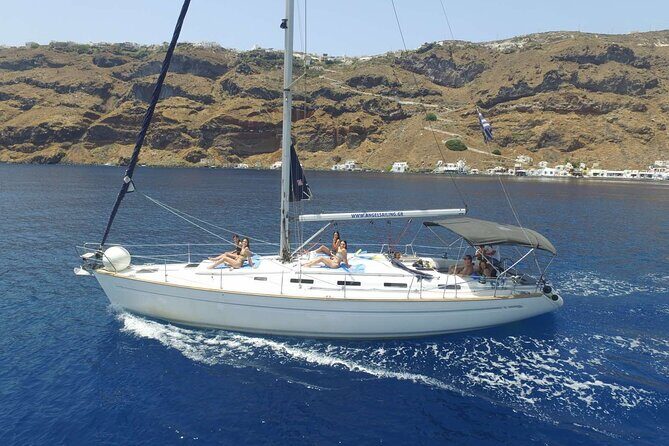 Santorini Private Daytime Sailing Cruise with Meal, Drinks &Transfer included - The Return Leg: Passing Thirasia and Points Near Aspronisi