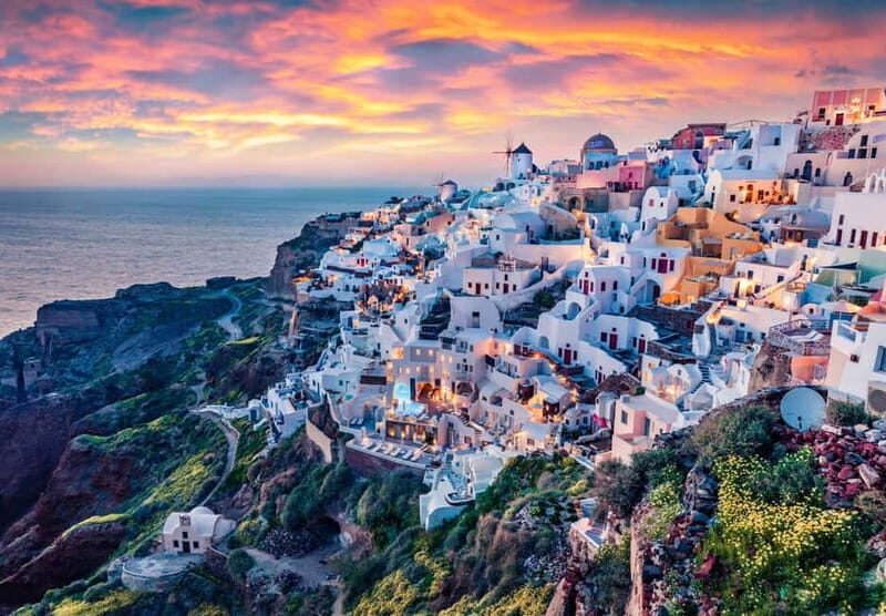 Santorini: Private Guided Sightseeing Day Tour - Oia first: blue domes, caldera views, and an hour to breathe