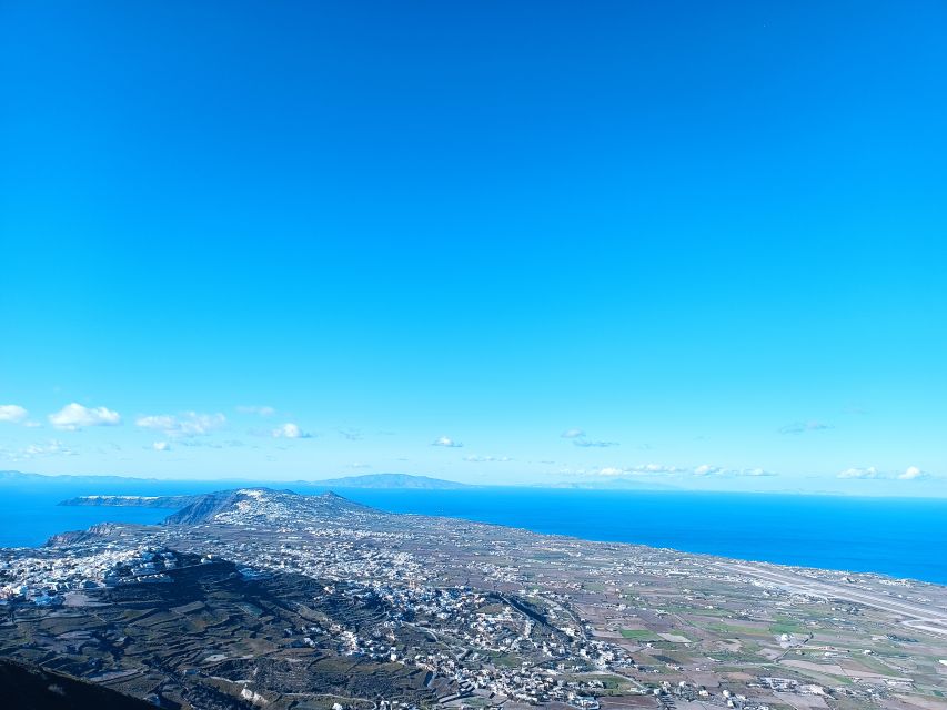 Santorini: Private Guided Tour with Sunset View - Akrotiri Lighthouse and the southern tip