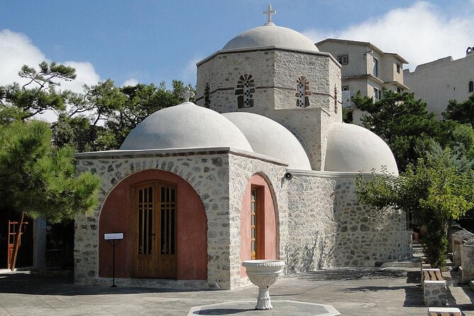 Santorini Private Half-Day Tour with Pickup - What your driver adds to the day
