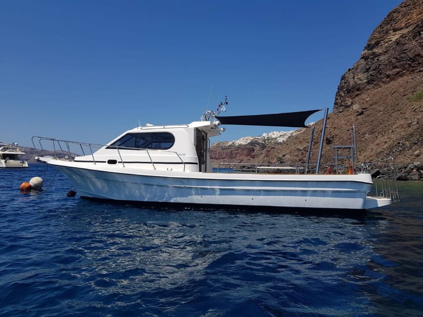 Santorini: Private Motorboat Cruise and Volcano Hike - Walking up Santorini Volcano