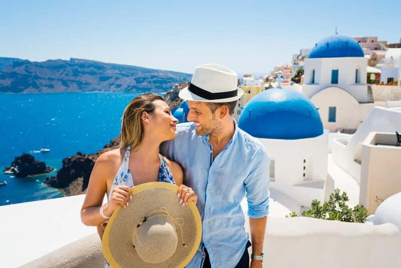 Santorini: Private Oia Village Photoshoot - Wind, stairs, and how photographers handle the tough stuff