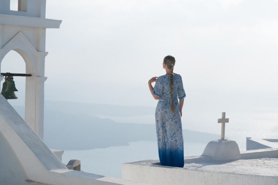 Santorini: Private Photo Shoot in Fira or Imerovigli - Editing speed and how you’ll use the photos back home