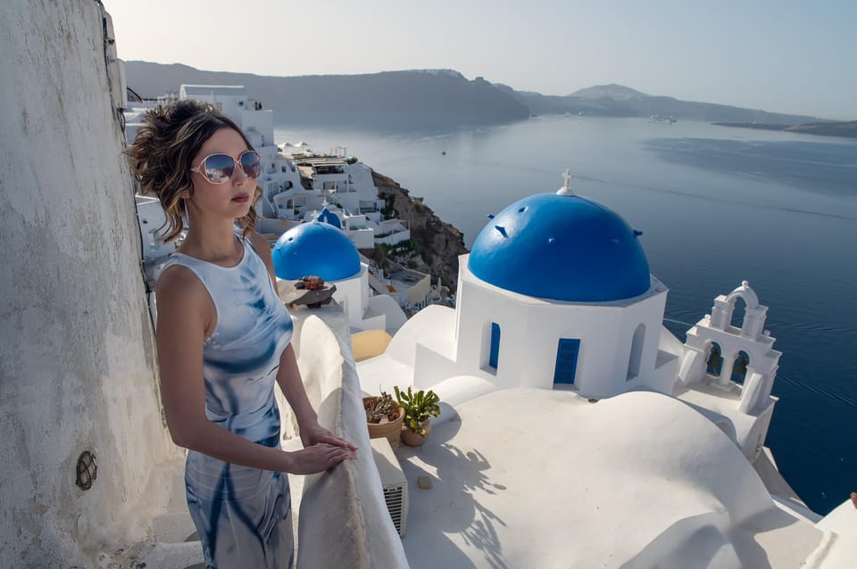 Santorini: Private Photo Shoot with a Professional … - Why a Santorini photo shoot is worth your one hour