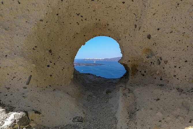 Santorini Private Romantic Tour with Dinner & Wine Tasting - Why This Romantic Santorini Private Tour Feels Worth Your Time
