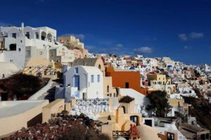 Santorini Private Romantic Tour with Dinner & Wine Tasting - The 2:00 pm Start: How the Timing Shapes the Day