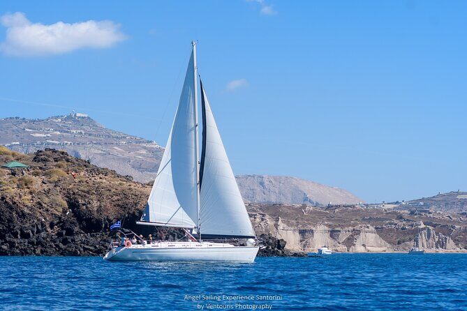 Santorini Private Sunset Sailing Tour with Dinner, Drinks &Transfer included - Your 3:30 pm departure: how the 5 hours usually play out