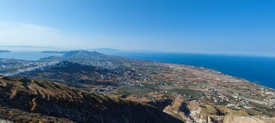 Santorini: Private Sunset Tour with Picnic & Transfer - Imerovigli: one hour for wine and sunset