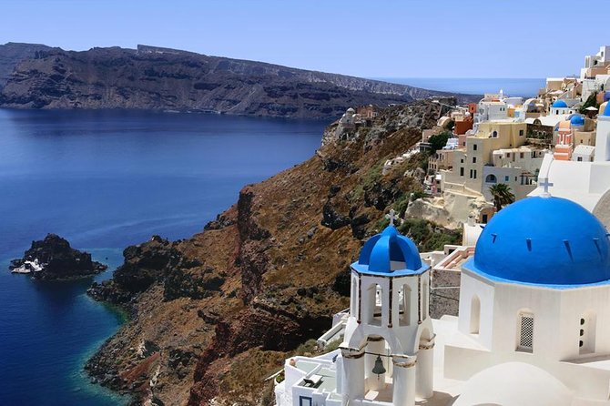 Santorini private tour free choice - Fira, wineries, and the choice between scenery and tasting