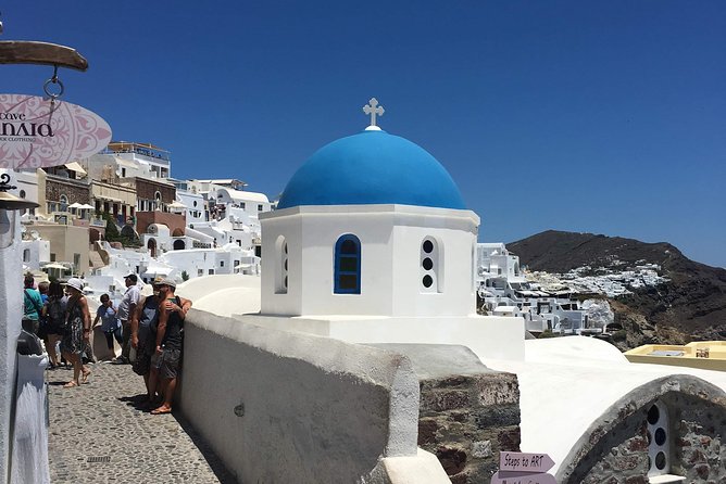 Santorini: Private Tour in the Picturesque Village of Oia - Arriving in Oia by private vehicle