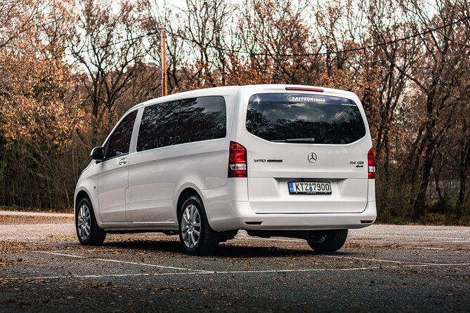 Santorini Private Transfer From or To the Ferry Port - Who Gets the Best Value