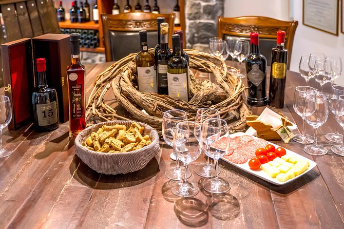 Santorini Private Wine Tour - Who should book this private wine outing?