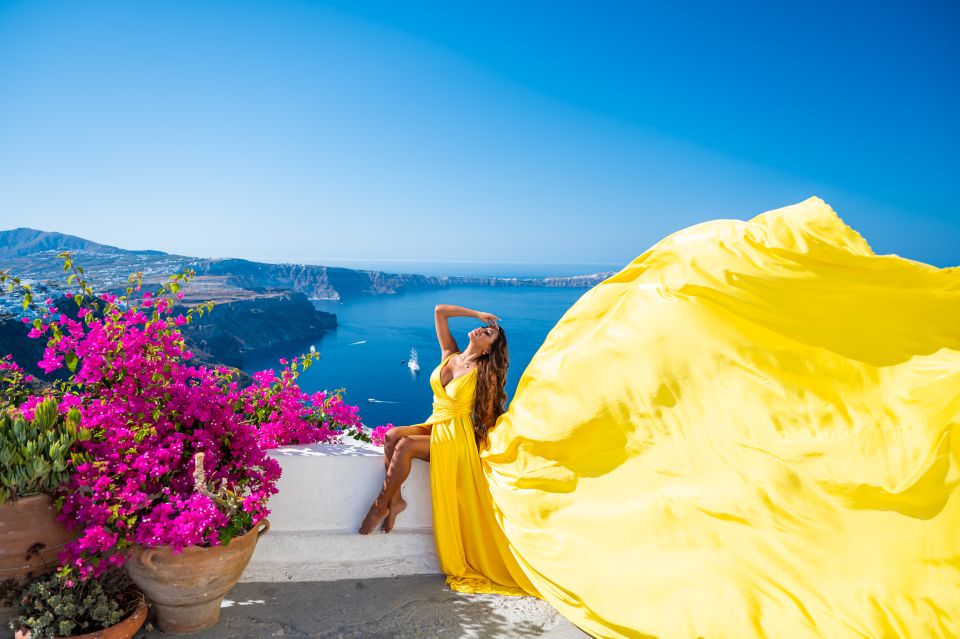 Santorini: Proffessional Flying Dress Photoshoot - Who Will Get the Most From This Experience?