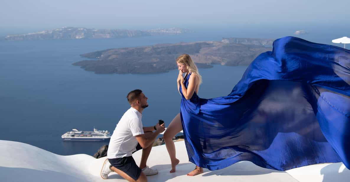 Santorini: Proposal Photoshoot l Private Entry to blue Dome - Booking advice before you pay