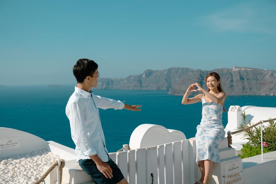 Santorini: Proposal Photoshoot l Private Entry to blue Dome - The value of a photographer plus an assistant